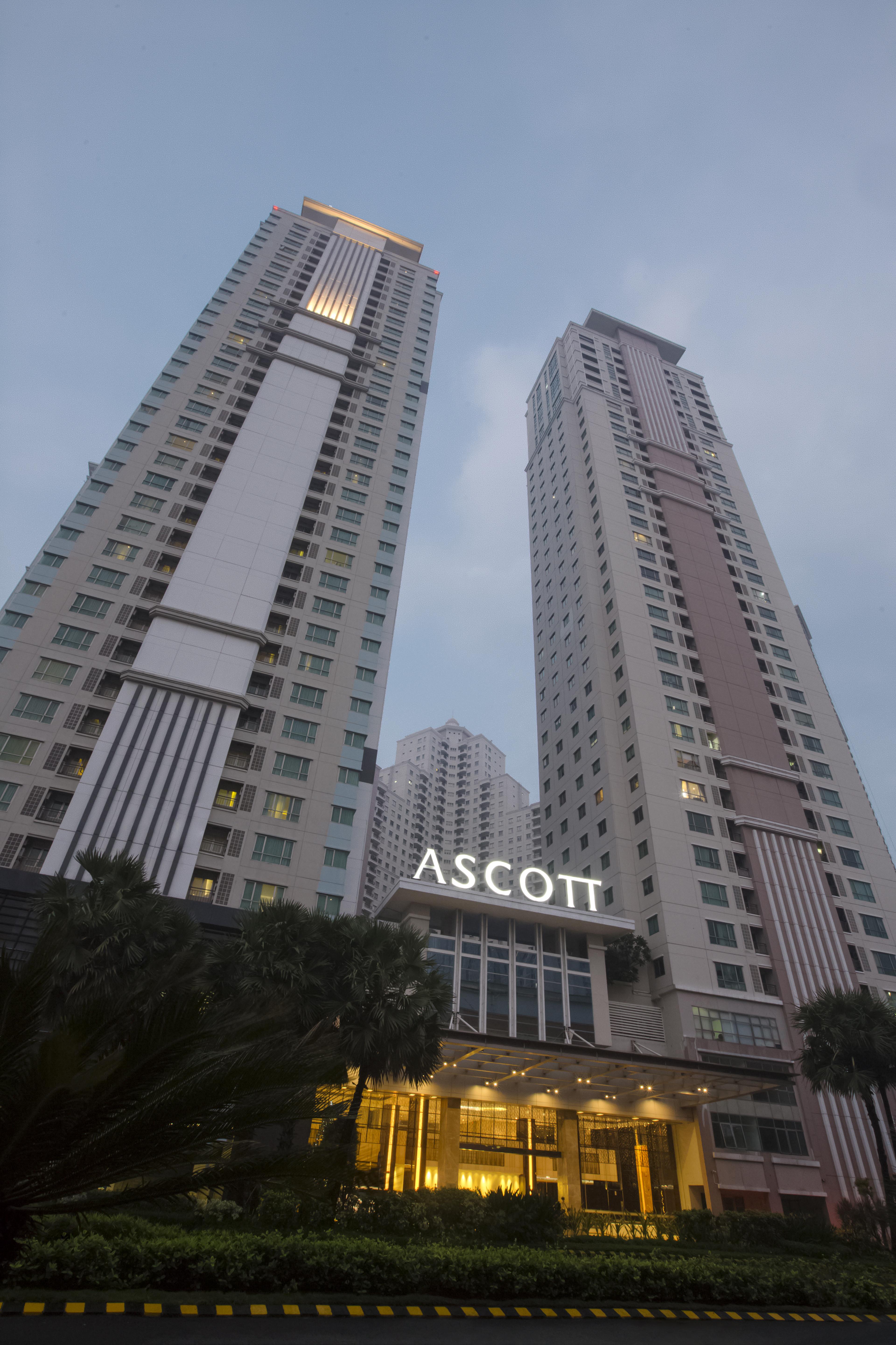 Ascott Waterplace Сурабая Екстериор снимка